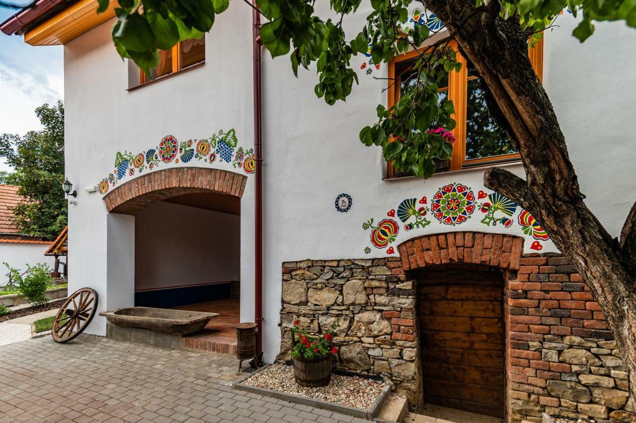 Penzion Hluk Exterior foto